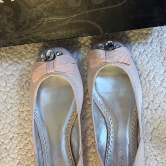 RAMPAGE PALE PINK FLATS WITH RHINESTONES - Picture 3 of 4